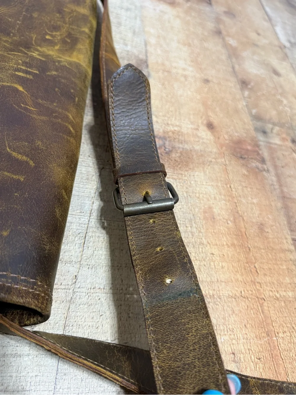 Rustic Leather Satchel Messenger Bag – Distressed Brown – No Brand
